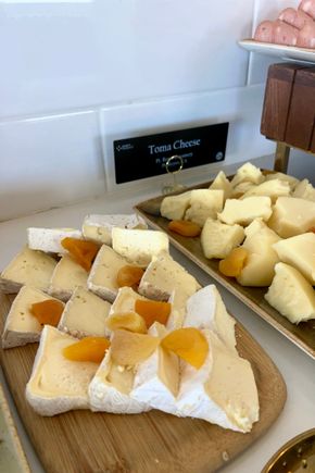 Evening offering at the Club Lounge