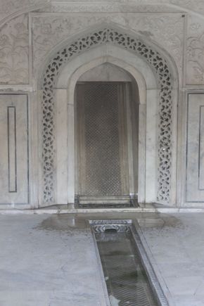 Historical Air Conditioning - clever