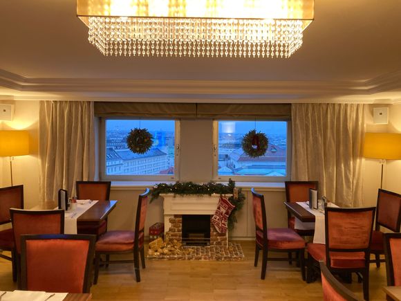 Proper dining seating 
