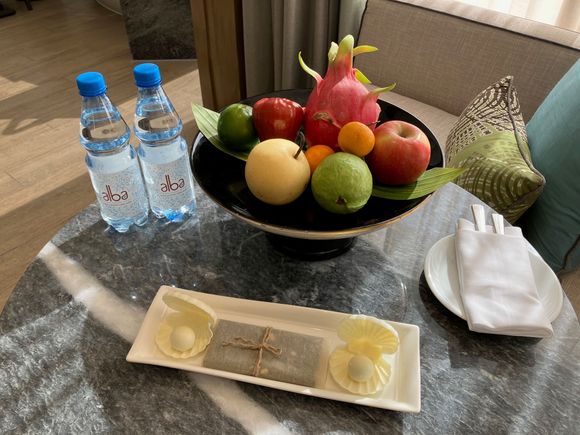 IC Phu Quoc (points stay) -- Fruits and chocolate