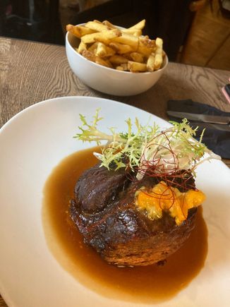 We opted extra for
BEEF BRISKET 350 GRAMS
Tamarind Jus..............................42.0