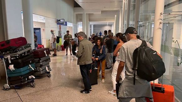The lost luggage line in front of me. Ugh. 