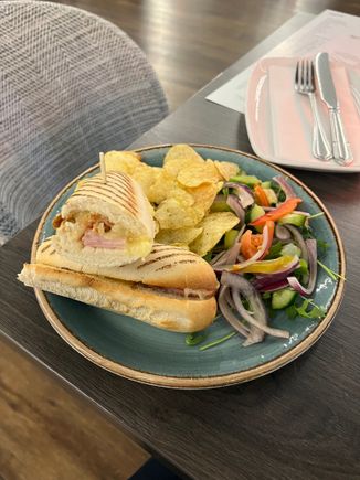Panini instead of lounge access