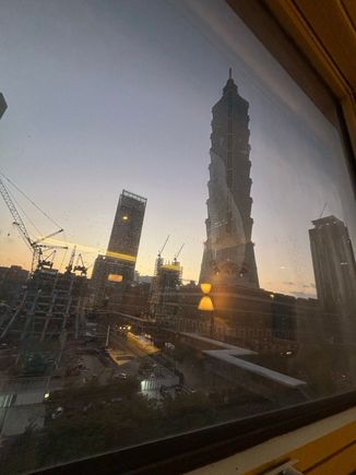 View of 101 from the room, though as others have mentioned you have to angle yourself to look at it. 