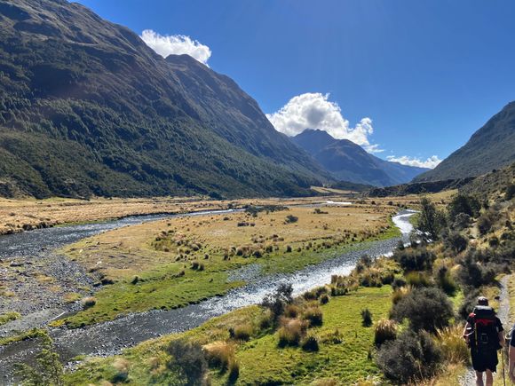Hiking down the Greenstone Valley