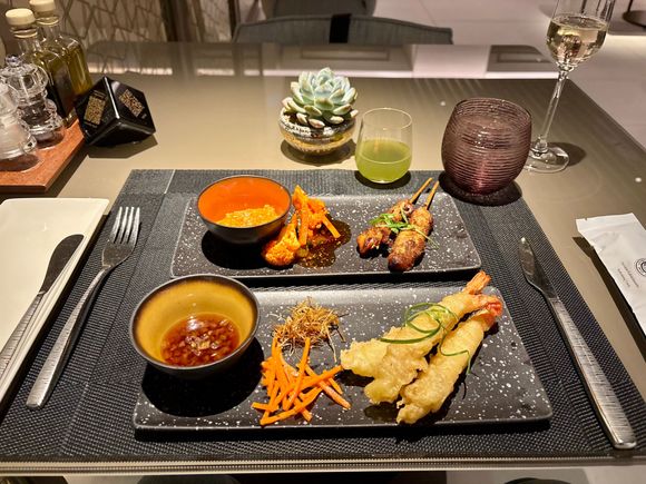 Had the satay and prawn tempura as starters. Both were absolutely delicious with the prawn tempura as a real standout.