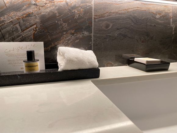 Bathroom amenities