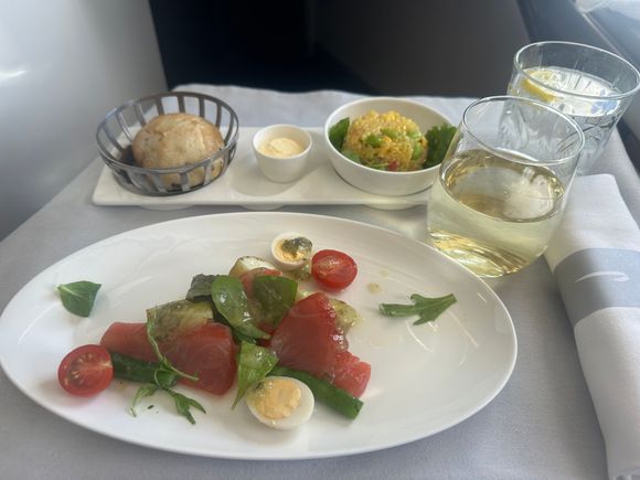 Tuna starter quite pleasantly 