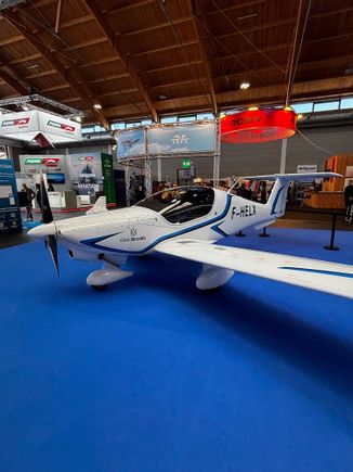 Elixir; 4th generation French built training aircraft 