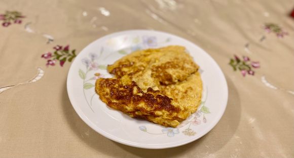 Chye poh omelette 