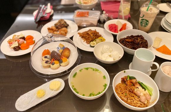 Food from various places , including the food court at FSKL 