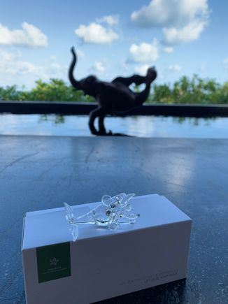 Welcome Amenity - Khunchon Waree Glass figure