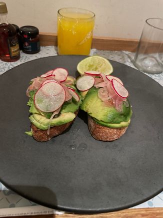 Avocado toast 