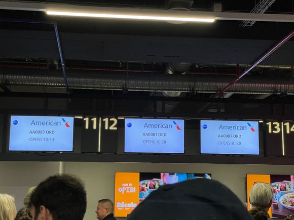 KEF Lobby check in for AA87