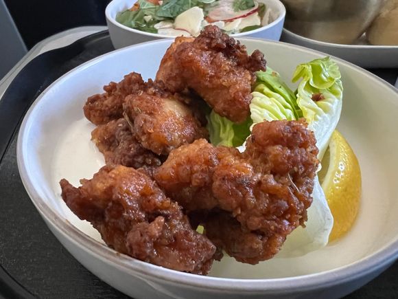 Tuscan Fried Chicken - little gem lettuce, buttermilk dressing, lemon.  Excellent dish, chicken was crispy but not dry.  The dressing went well with everything.  I put two of the chicken pieces into the bread for a mini-sandwich.