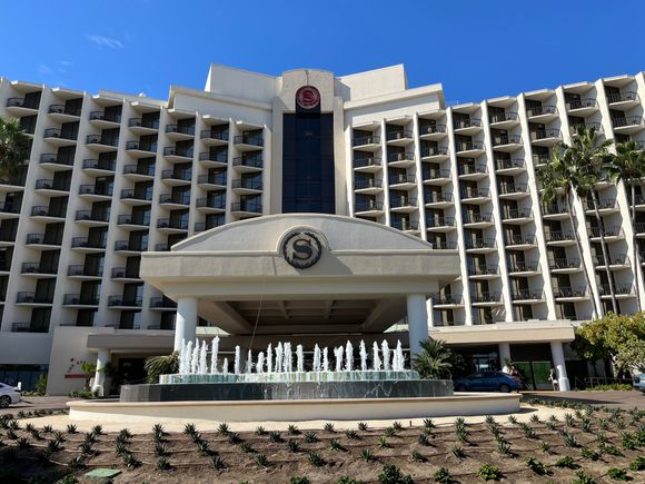 Grand exterior