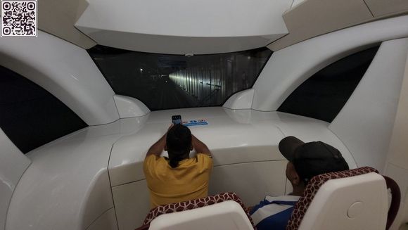 Driverless metro train