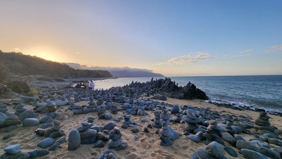 Captain Cook Highway Rock Stacks