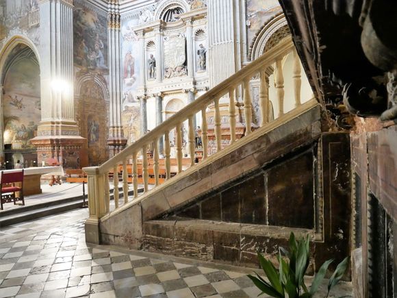 Staircase. Monasterio de San Jerónimo.