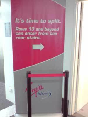 Split Aerobridge &amp; Rear Boarding Sign