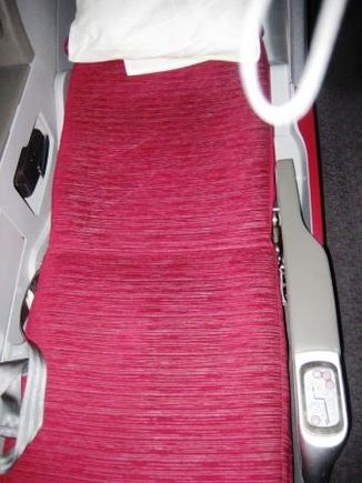 Seat in Full Flat position - VERY nice sleep... :-)