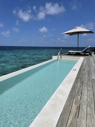 Villa pool