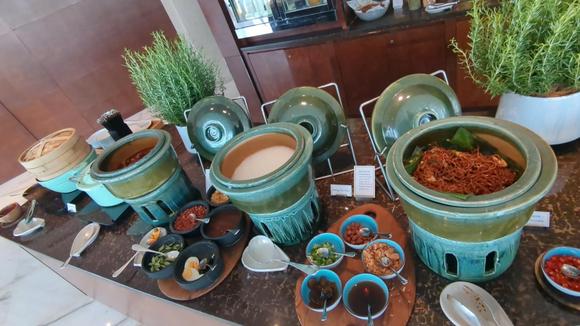 Asian warm options