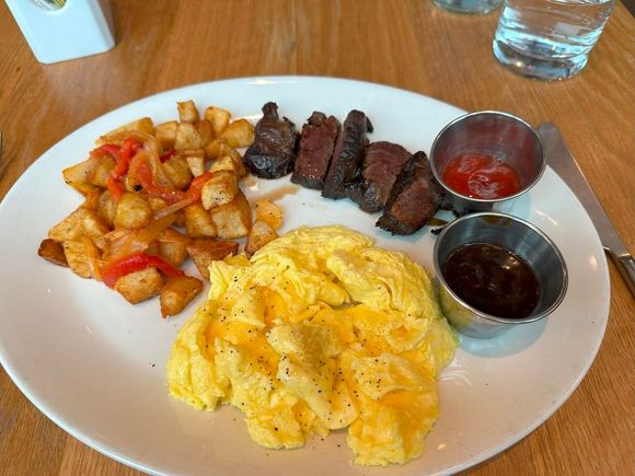 Steak & eggs with potatoes