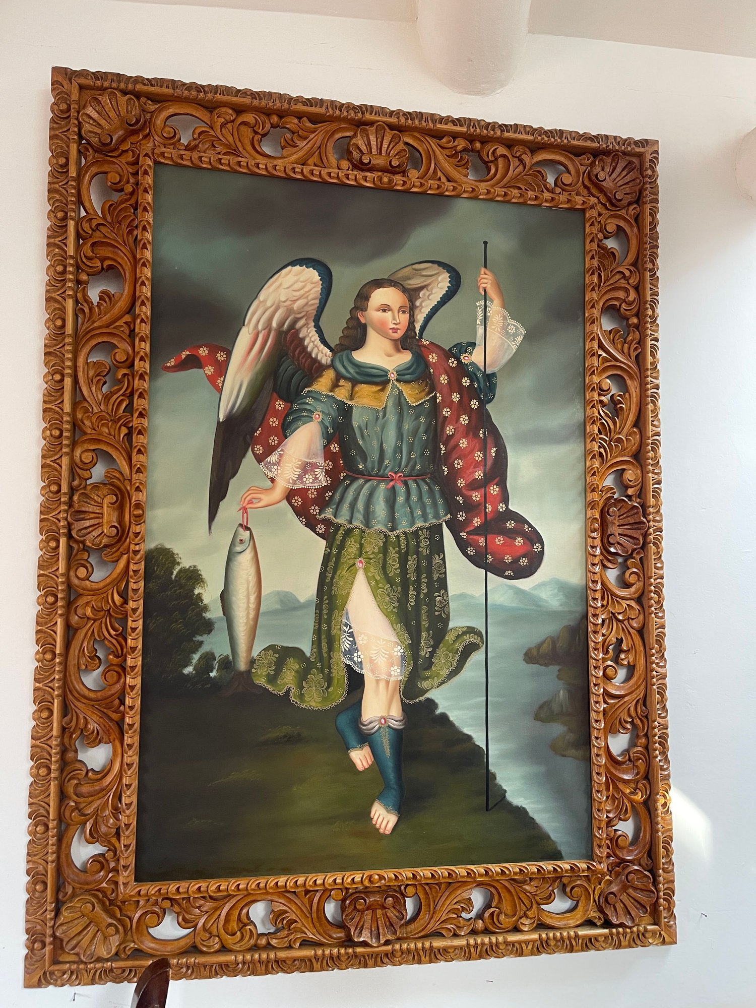 Beautiful arts in breakfast room