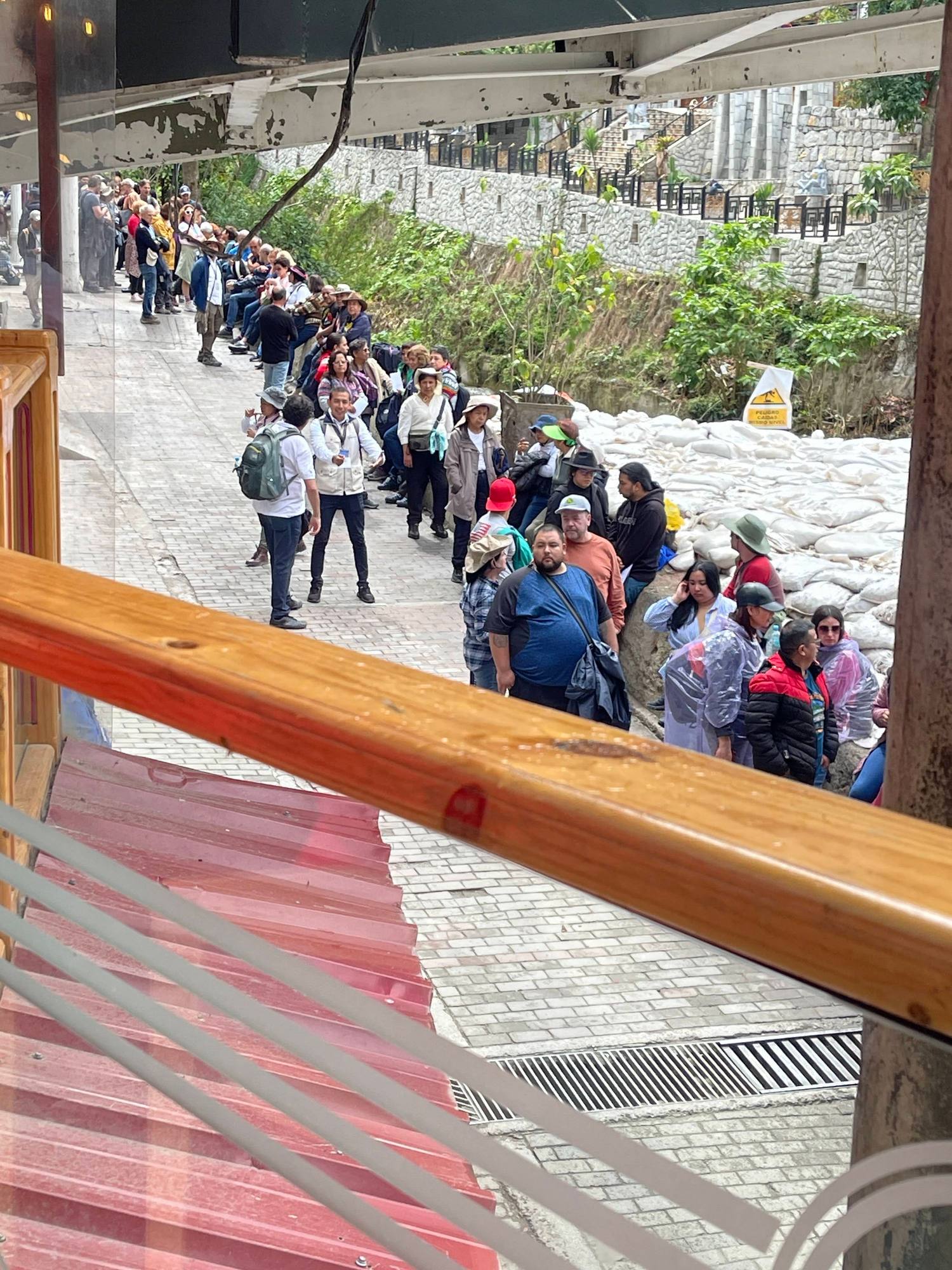 Line forming for the bus shuttle 
