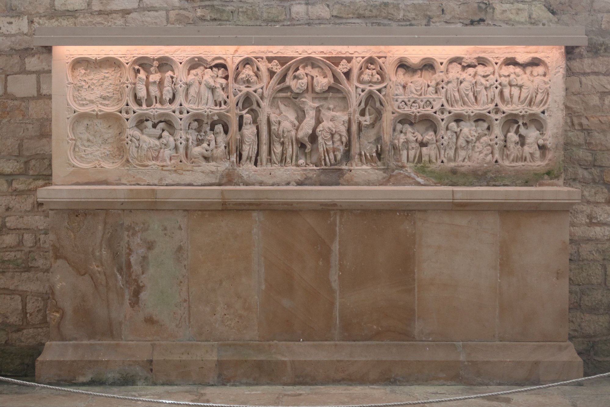 Altarpiece at Fontenay