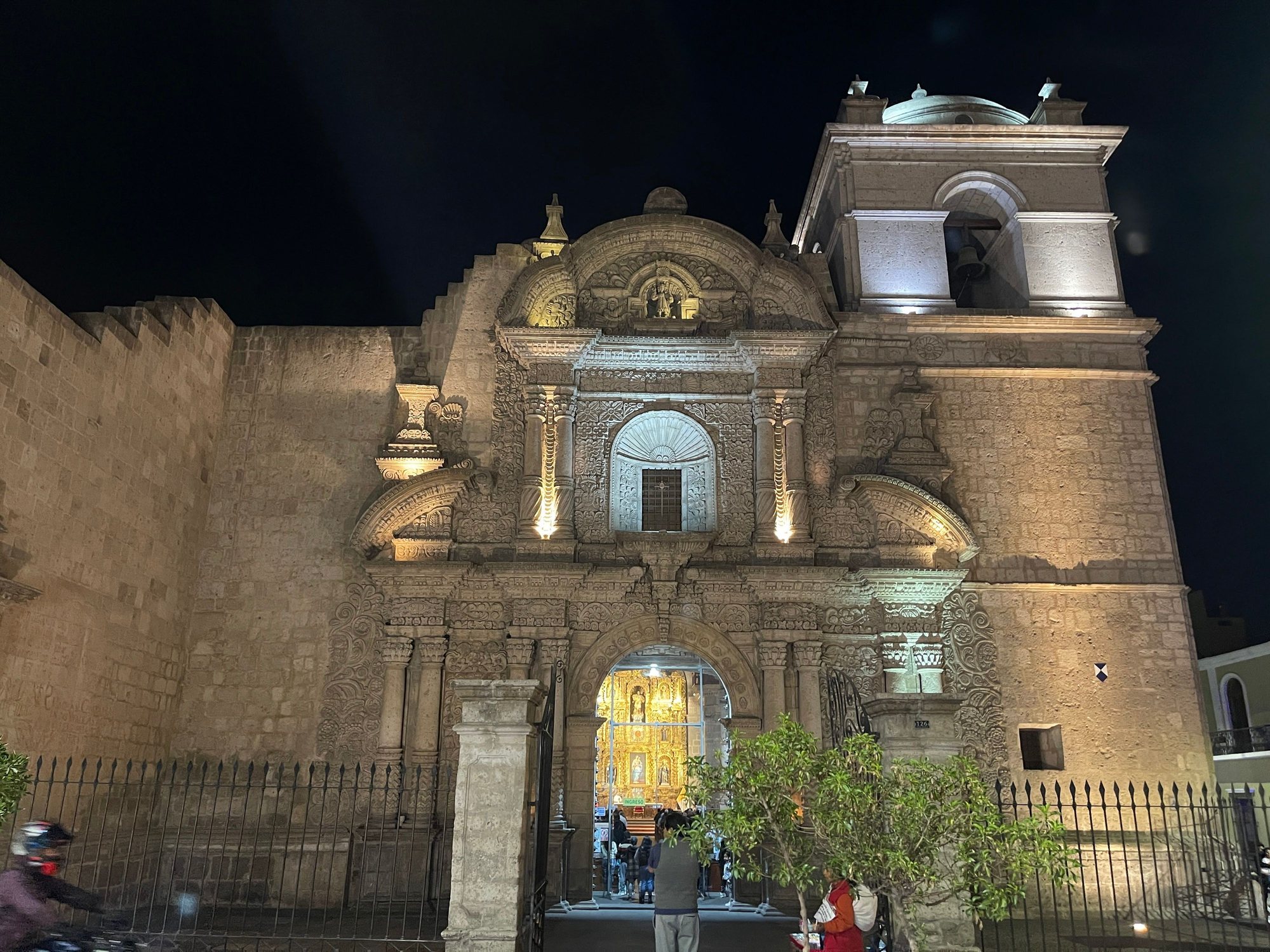 There was a service going on, beautiful Church of the Company of Jesus �Iglesia de la Compa��a de Jes�s