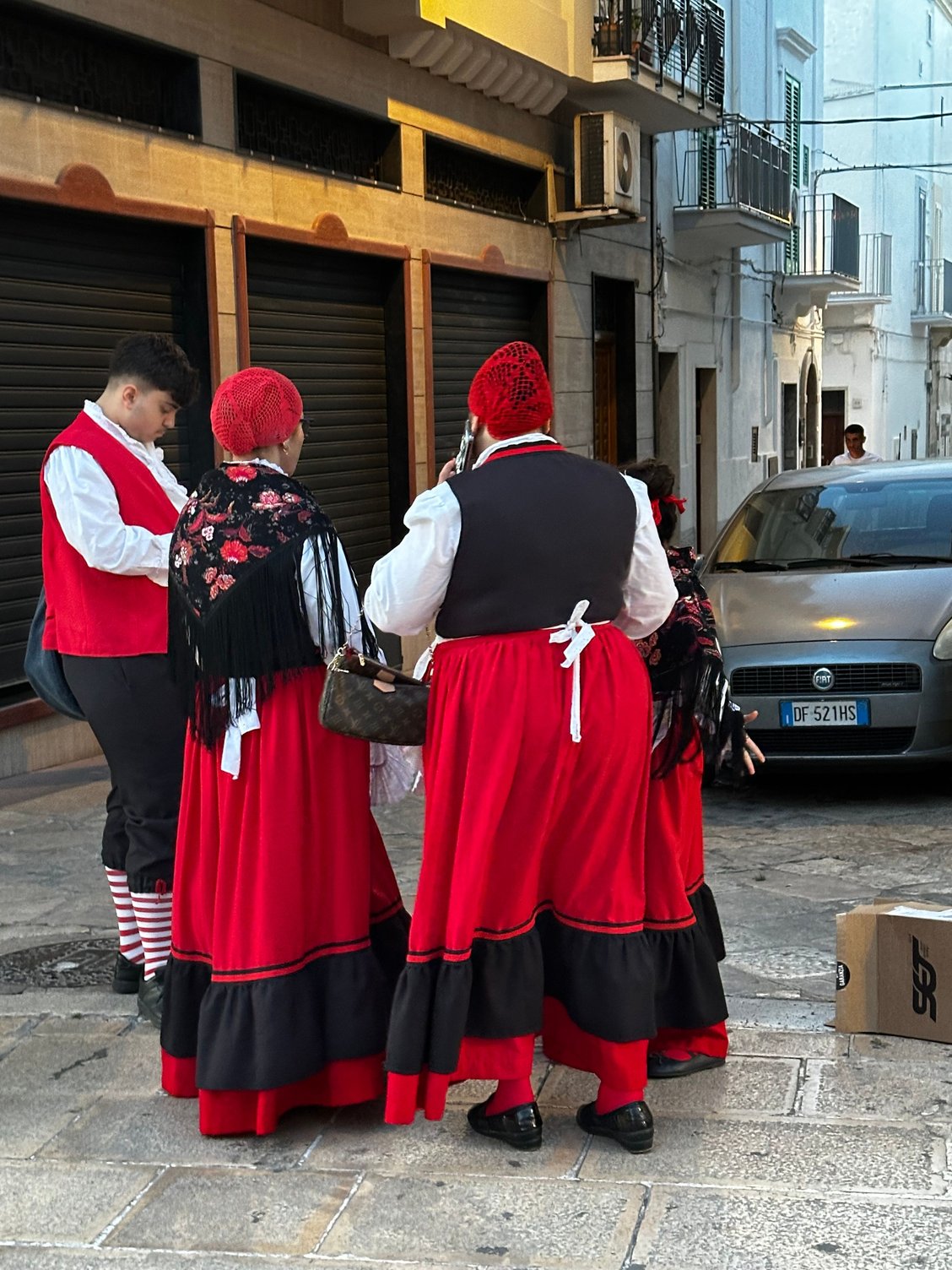 Yentas exchanging the days' news...