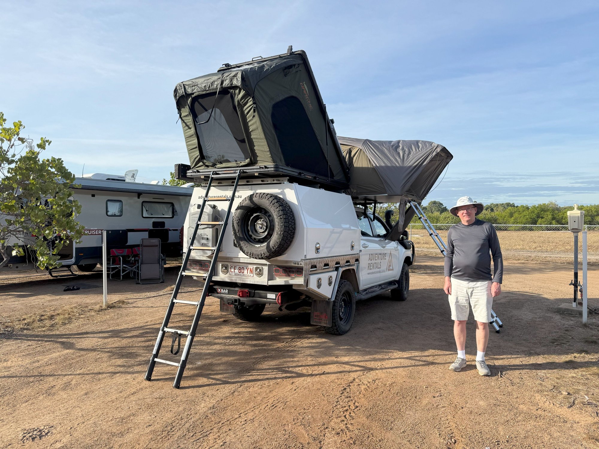 Tents up in Karumba. Pretty confortable, though getting up to pee at night wasnt fun.