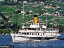 SS La Suisse in front of Lavaux wineyards