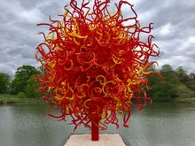 Chiculy’s glass sculpture at the entrance to the Palm House 