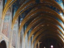 Interior completely painted and never refurbished 