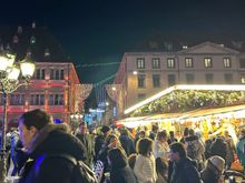 Night time crowd