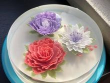 Each flower is injected jelly
