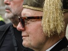 Live musicians abounded. 
Next: the other half of this day - the famed Casteler human towerss.