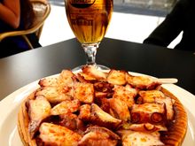 Did I mention liking tapas for lunch... More octopus!