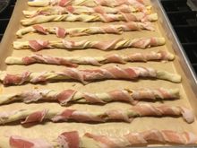 
Before baking.  I used pancetta because I had no breakfast style bacon.  I think these would be great appetizers if cut in half, they are delicious and need wine!

