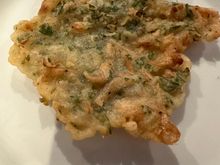 Tortilla de Camarones, signature dish of the Costa de la Luz and, especially Cadiz, where they are known as TORTILLITAS DE CAMARONES GADITANAS.  This beauty tied with the Tortillas at El Faro Bar in Cadiz but I've not tried them in Sanlucar YET!!  They are made with tiny shrimp and, usually, a mix of what and garbanzo flour........  One of the best snacks in Southern Spain and  ESSENTIAL for anyone visiting this coast.