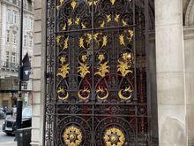 Entrance to the Royal Academy of Arts, really impressive building