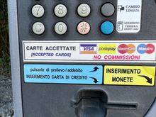 Notice that there is an option to change the language of the instructions,, on the white label on upper right.