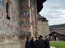 Perhaps these were the dignitaries staying in the guesthouse?