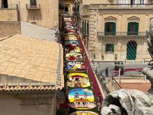 I think I posted this photo at the very top of the trip report--we figured out that if you pay a couple of euro to climb the tower of Chiesa di San Carlo al Corso, you get a birds-eye view up the flower display