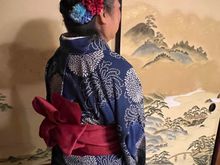 DH's kimono was the same burgundy as my obi and his hakama was navy blue so we matched perfectly!