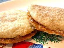 Dulce de Leche Cinnamon Sandwich Cookies 