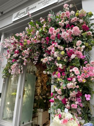 Moyses Stevens-Elizabeth Street